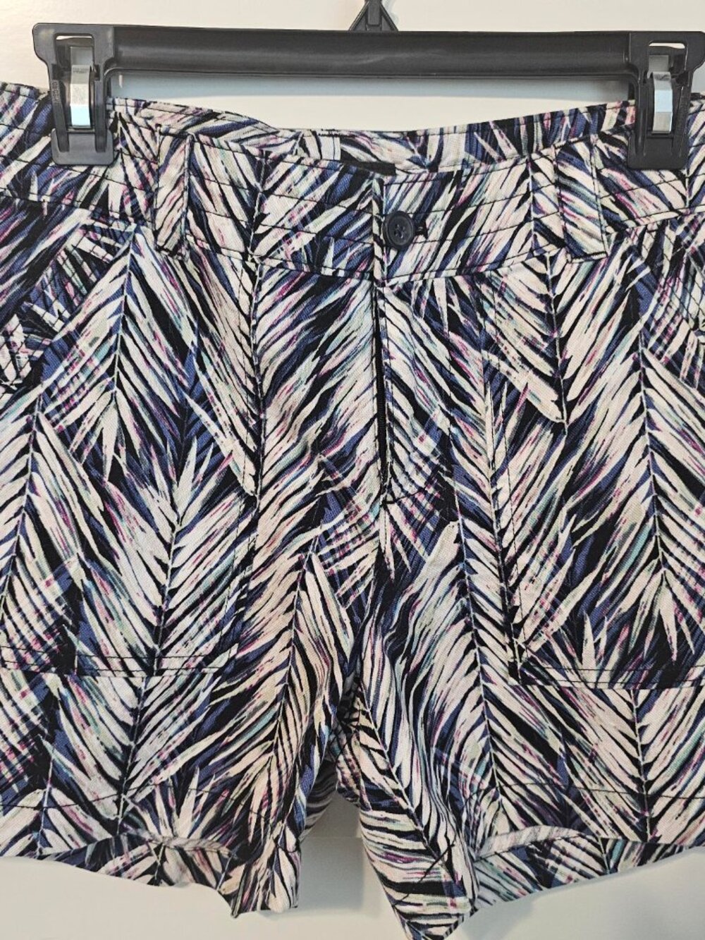 Banana Republic Women's Retro Shorts, Size 8, Like New, Multi Color